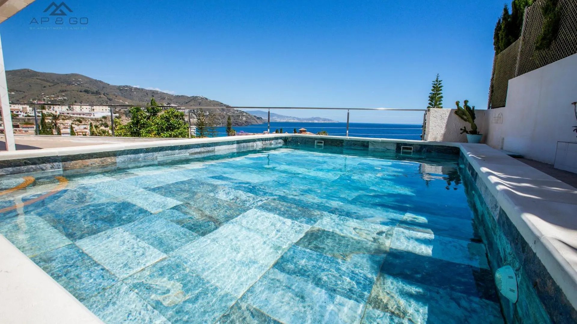 Blue Villa Rest & Pool Almunecar 0*,