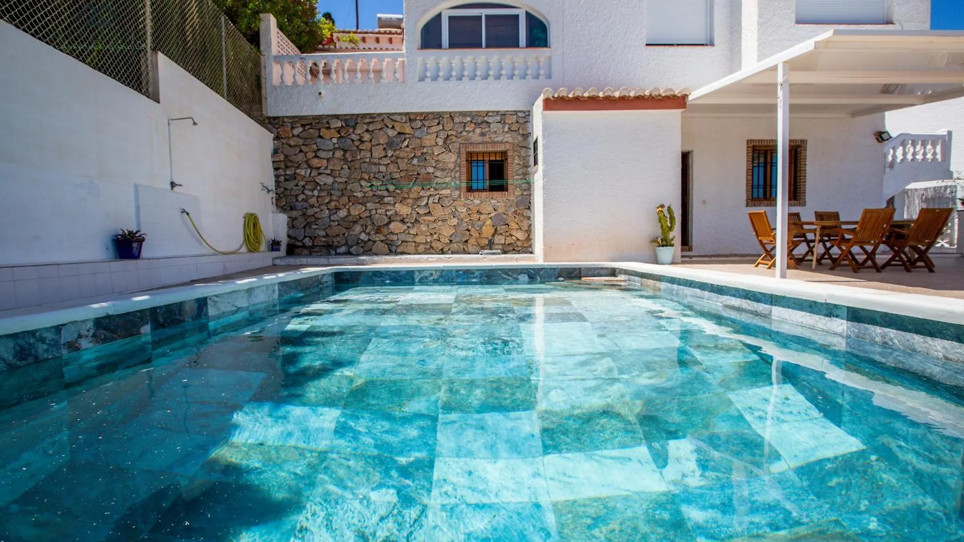 Blue Villa Rest & Pool Almunecar